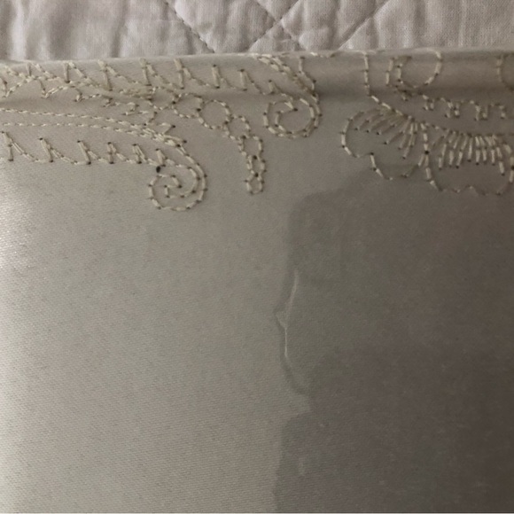 NWT Beautiful Wedding Photo Album With Decorative Stitching Accents - Picture 7 of 9